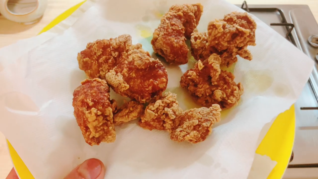 Golden-brown deep-fried pork pieces freshly cooked for Japanese-style sweet and sour pork (Subuta).