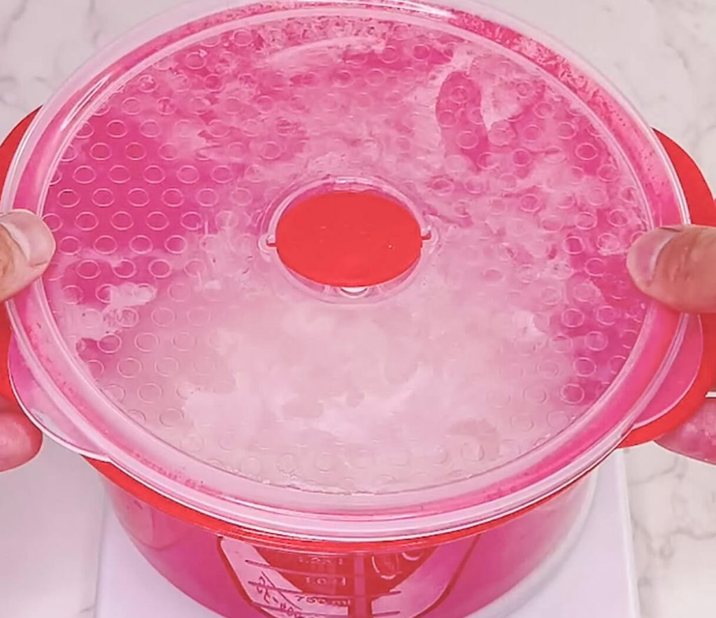 Cover the rice container before microwave cooking